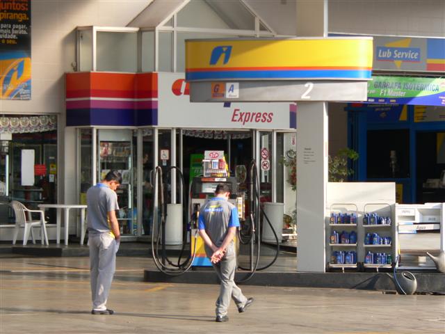 Service Station Attendents