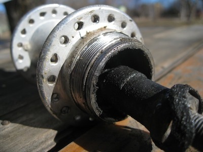 The offending hub and bearing that totally disentigrated