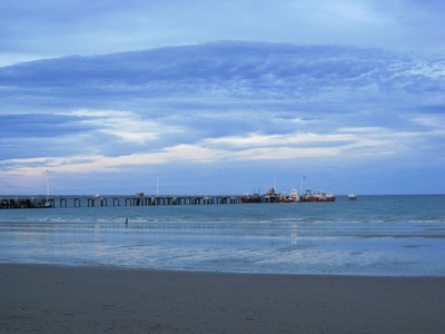 The main Madryn pier