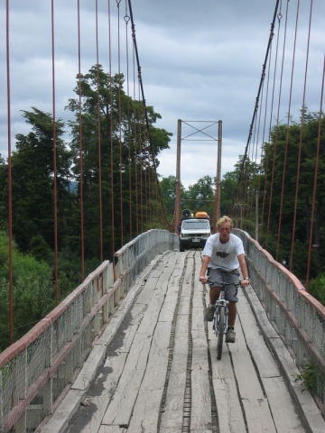 travel-adv-chile-pucon-bikeride_10
