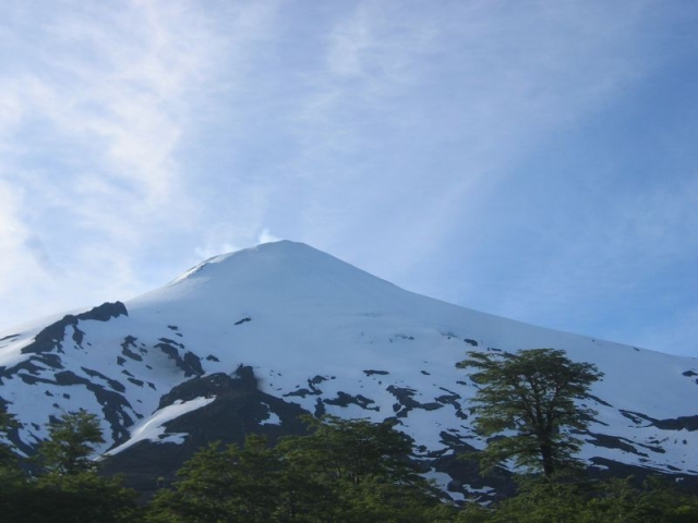travel-adv-chile-pucon-volcano_3