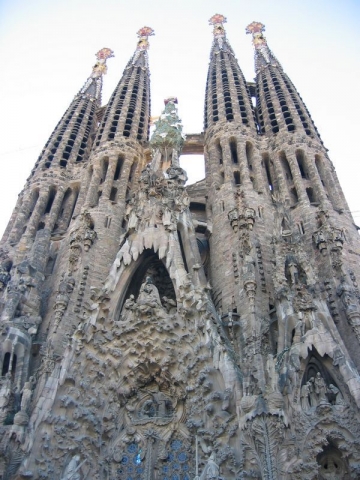 worldtrip-7b-spain-gaudi_25