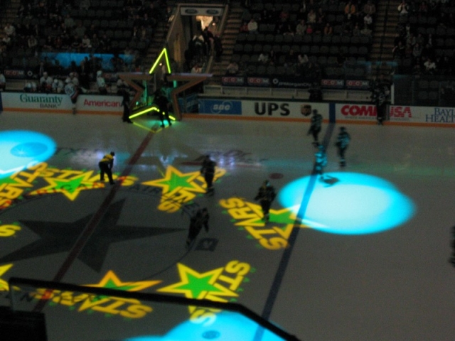 worldtrip-14f-usa-dallas-icehockey_3
