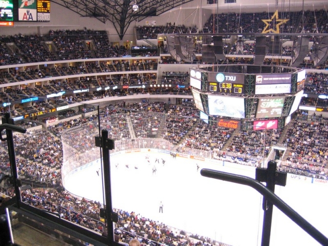 worldtrip-14f-usa-dallas-icehockey_7
